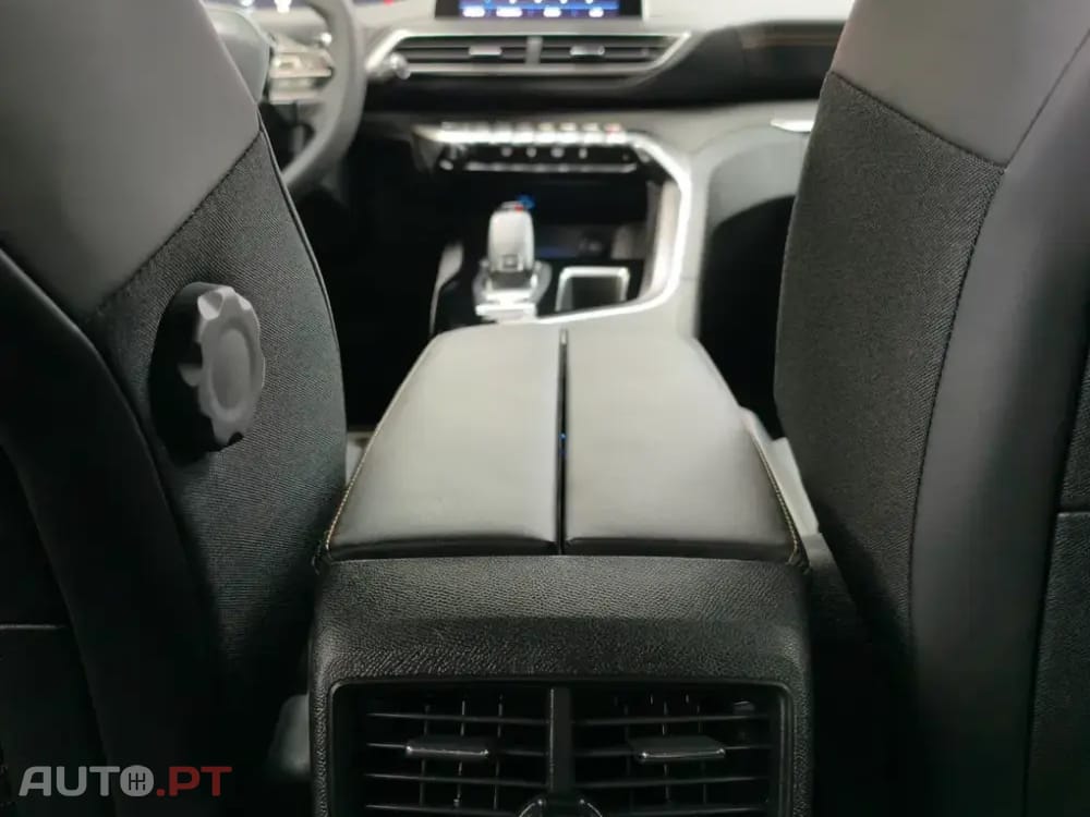 Peugeot 3008 1.5 BlueHDi Crossway EAT8