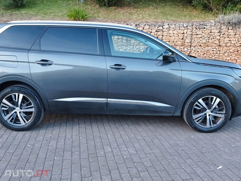 Peugeot 5008 1.2 PureTech Allure Pack EAT8
