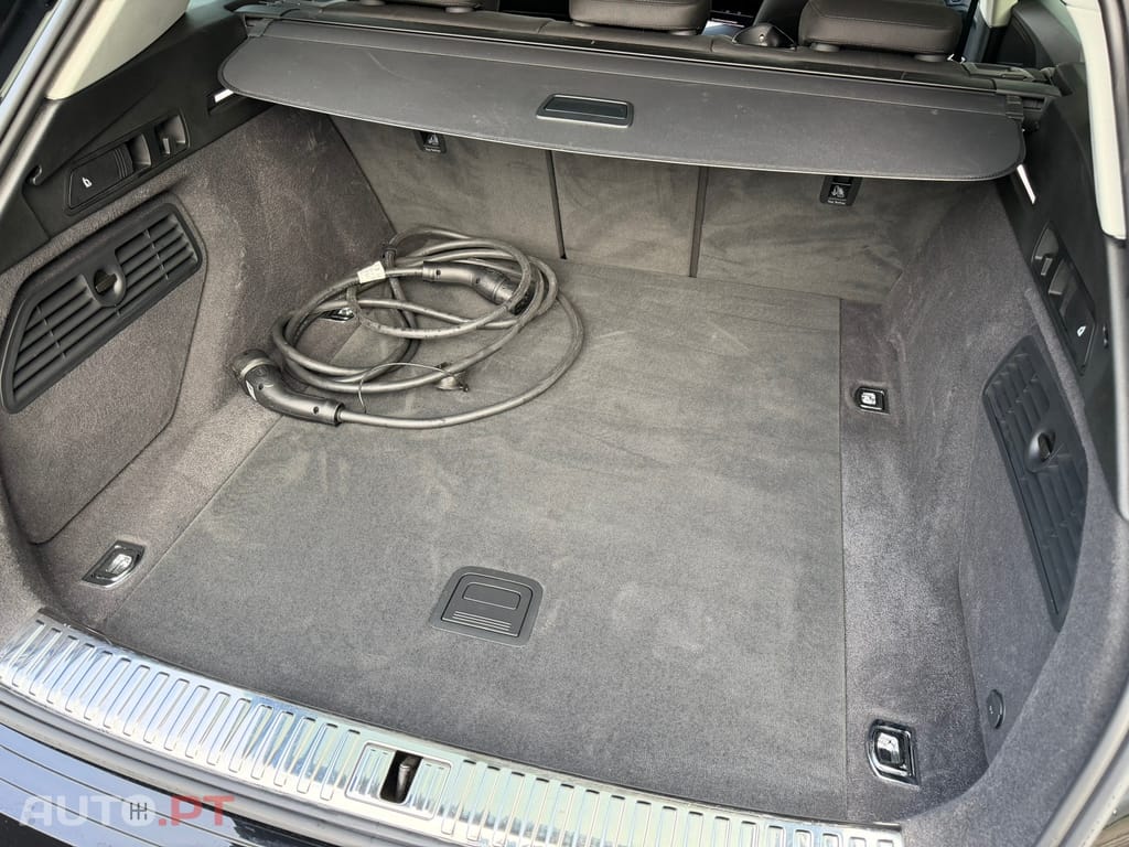 Audi Q8 E-Tron 55 quattro Advanced