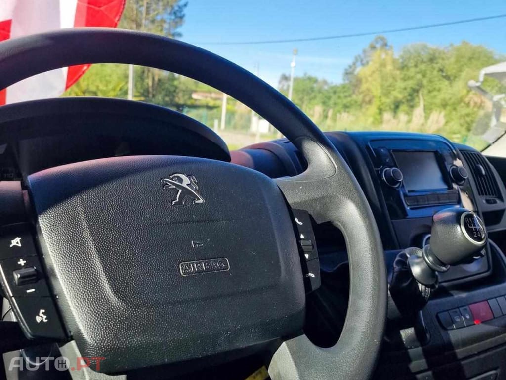 Peugeot Boxer 2.2 L2H1 Premium