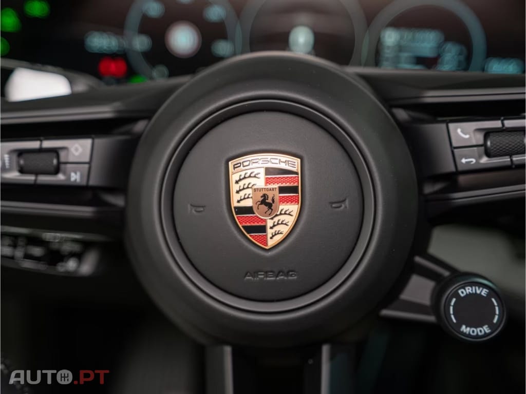 Porsche Taycan 4 I.V.A DEDUTIVEL  