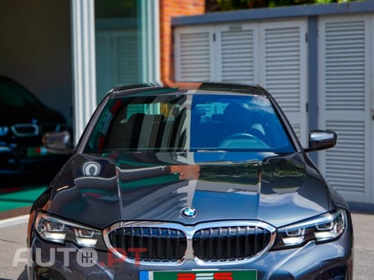 BMW 330 e Pack 50 anos M Auto