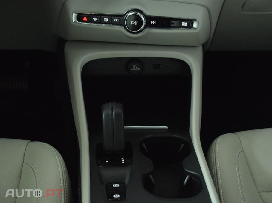Volvo XC40 1.5 T5 PHEV R-Design Expression