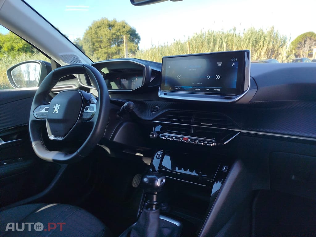 Peugeot 208 1.2 PureTech Allure Pack