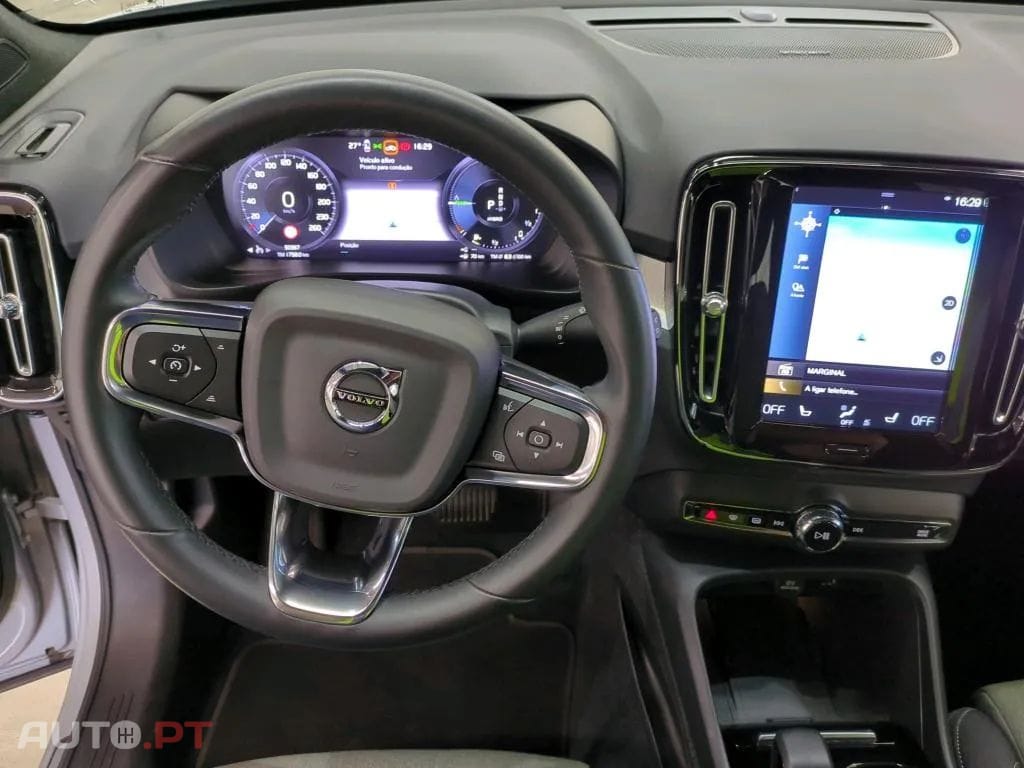 Volvo XC40 1.5 T4 PHEV Plus Dark