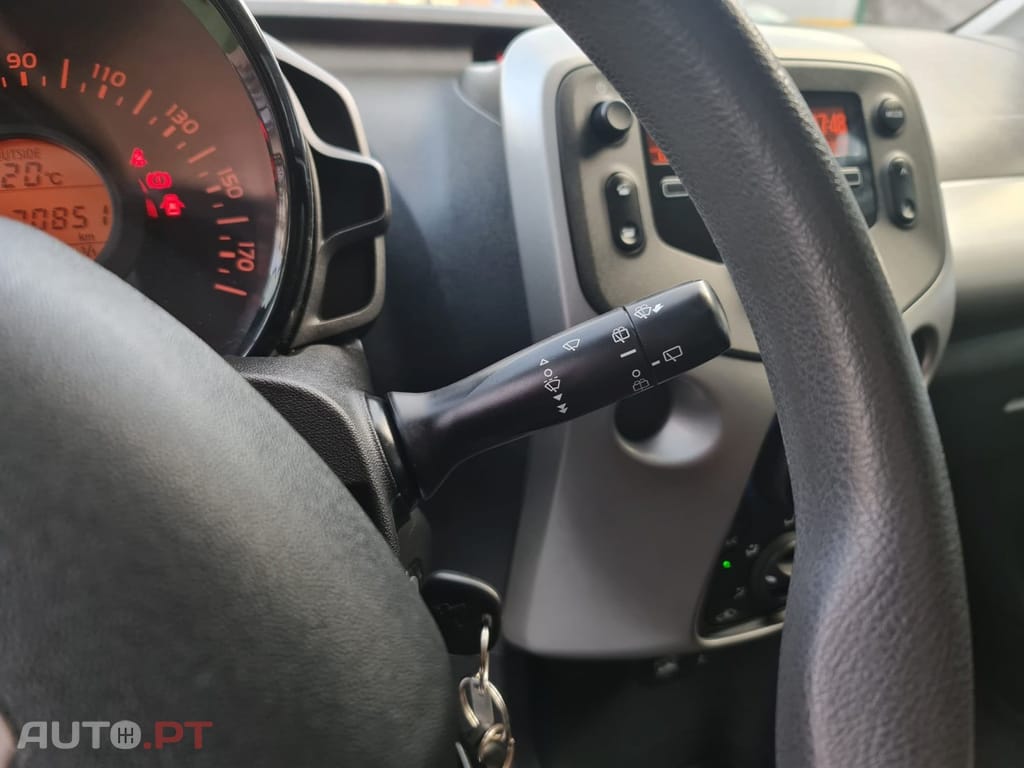 Peugeot 108 1.0 VTi Style