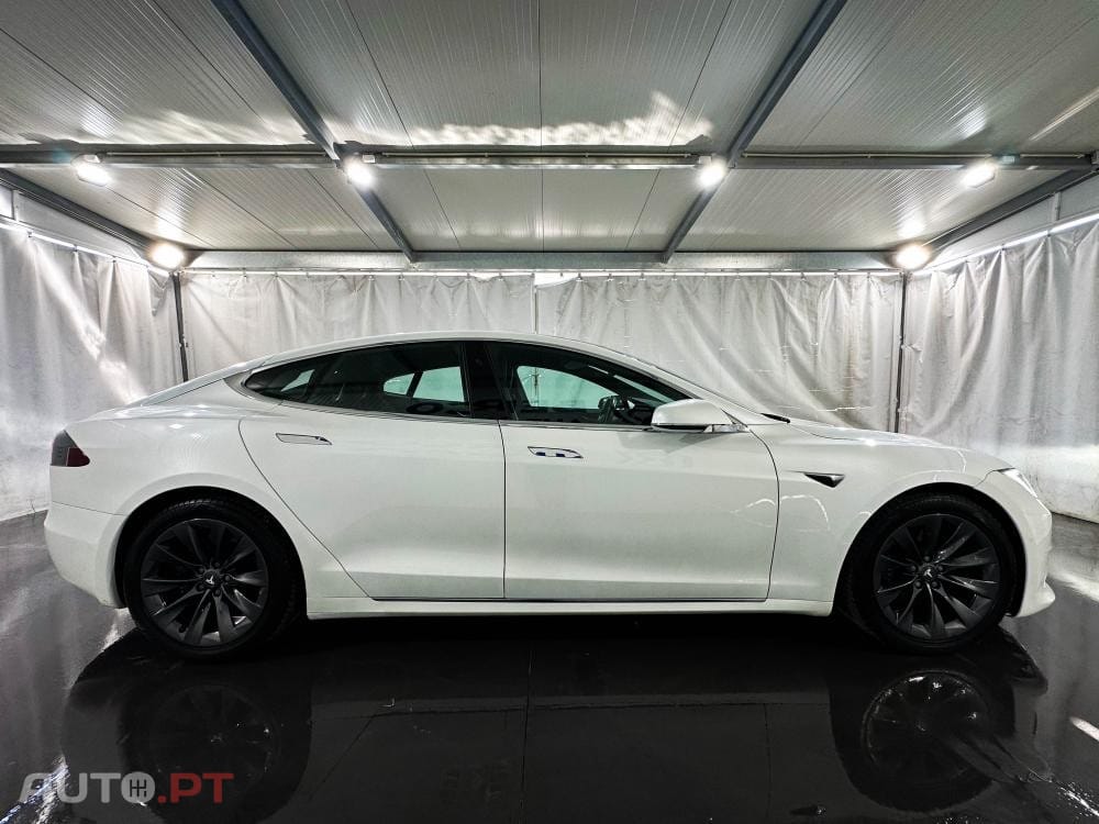 Tesla Model S Long Range AWD