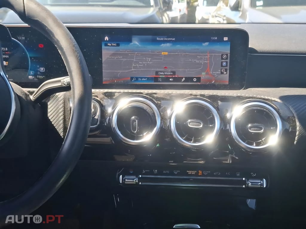 Mercedes-Benz A 250 e 8G-DCT Progressive