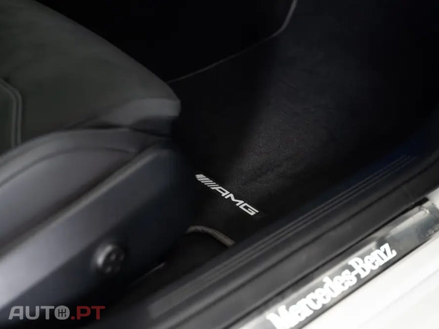 Mercedes-Benz E 300 de 4Matic AMG Line