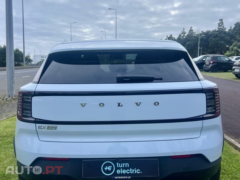 Volvo EX30 69 kWh Single Motor Extended Range Core