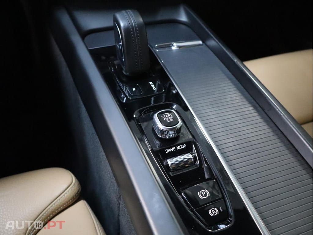 Volvo XC60 2.0 T8 Phev Inscription Geartronic 4WD