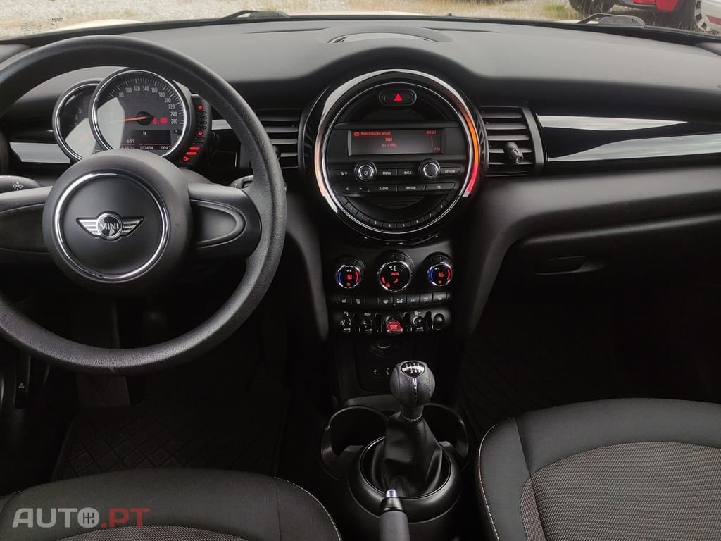 MINI Cooper One D Metropolitan