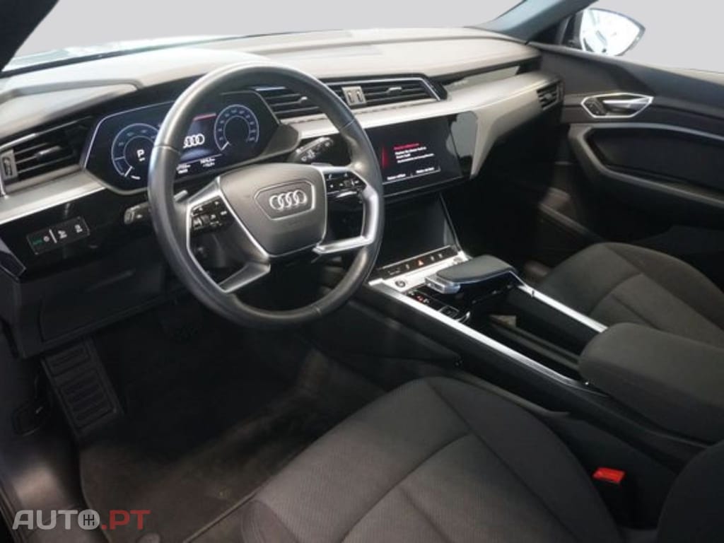 Audi E-Tron I.V.A DEDUTÍVEL 55 Quattro