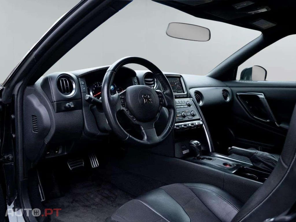 Nissan GT-R Premium