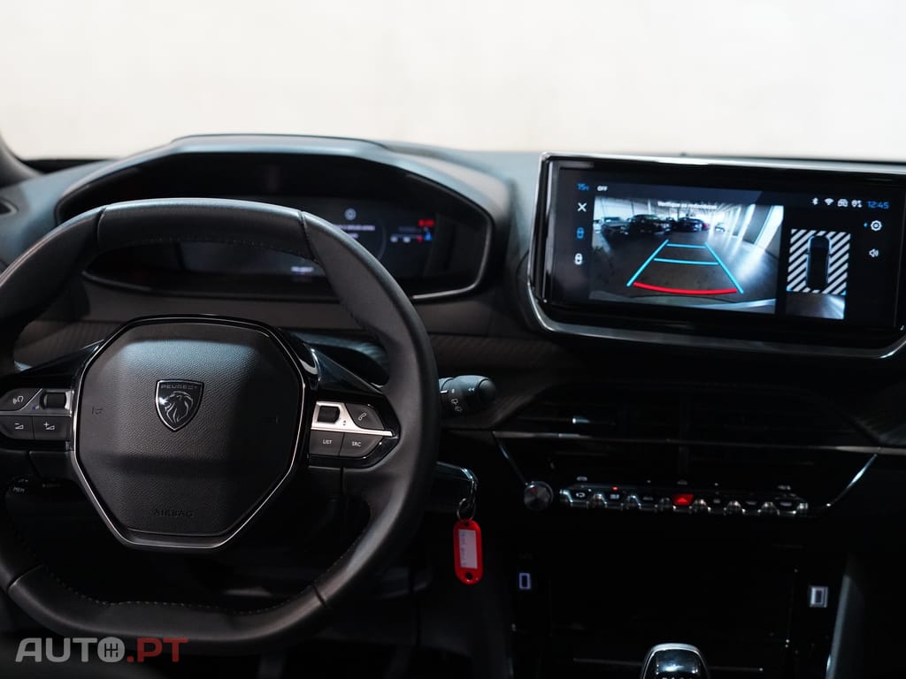 Peugeot 2008 1.2 PureTech Allure
