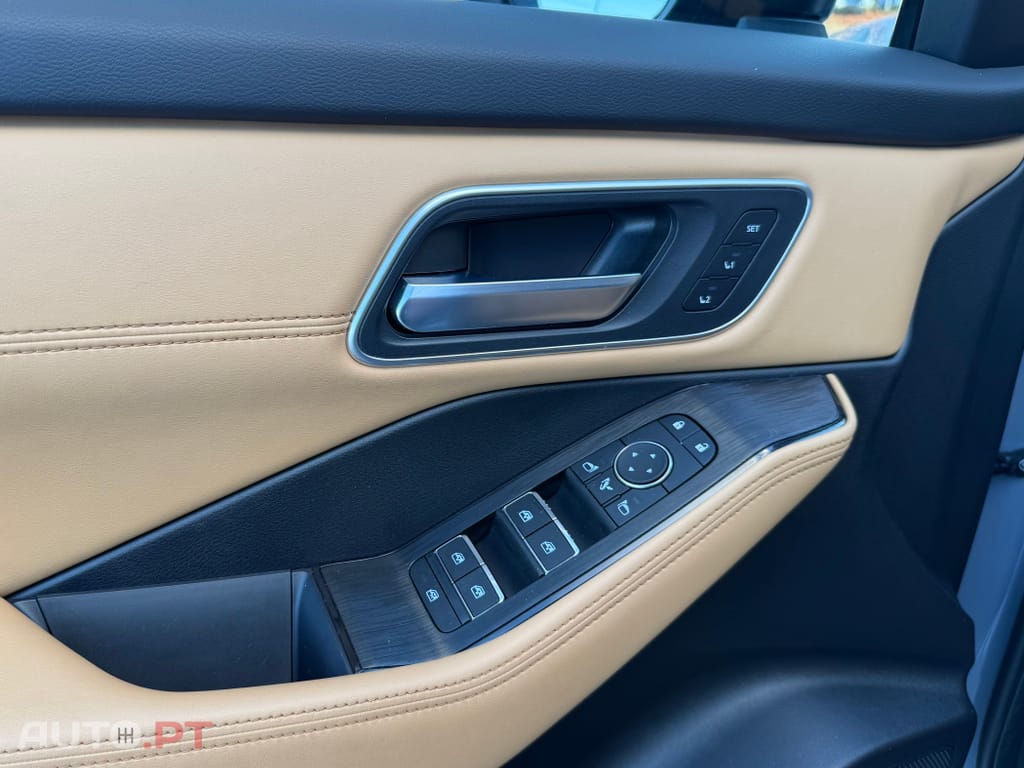 Nissan X-Trail 1.5 e-Power Tekna+ 7L e-4force