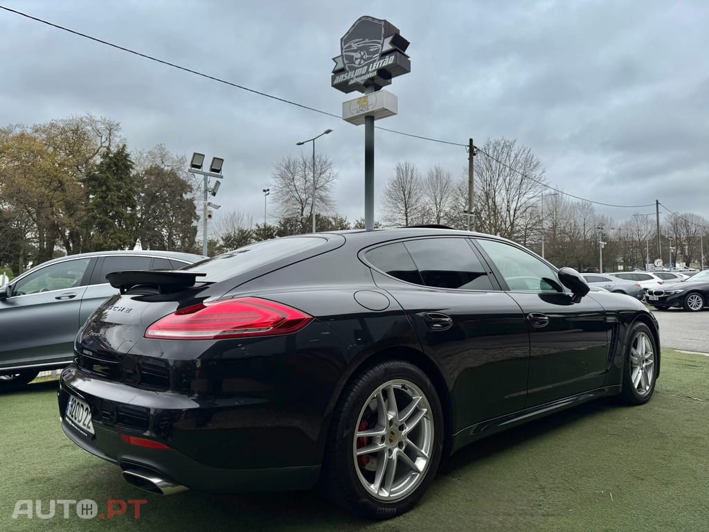 Porsche Panamera Standard