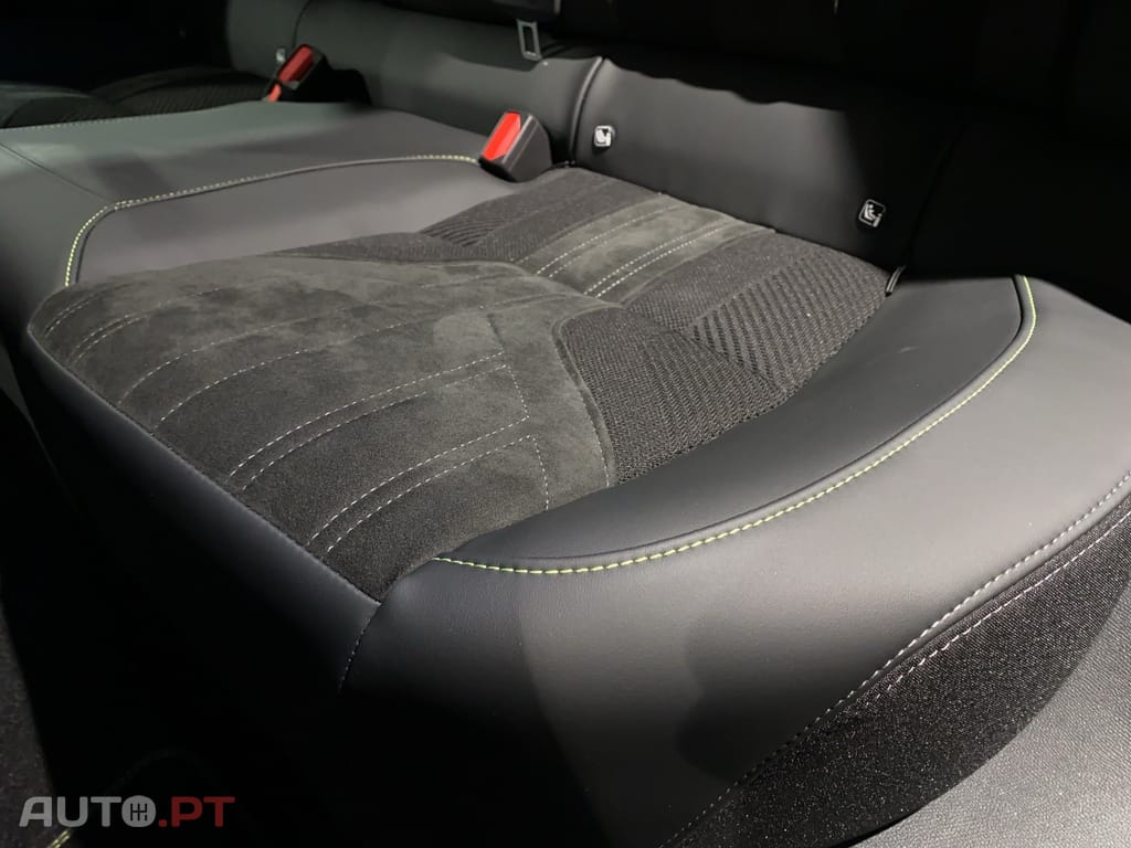Peugeot E-408 58 kWh GT