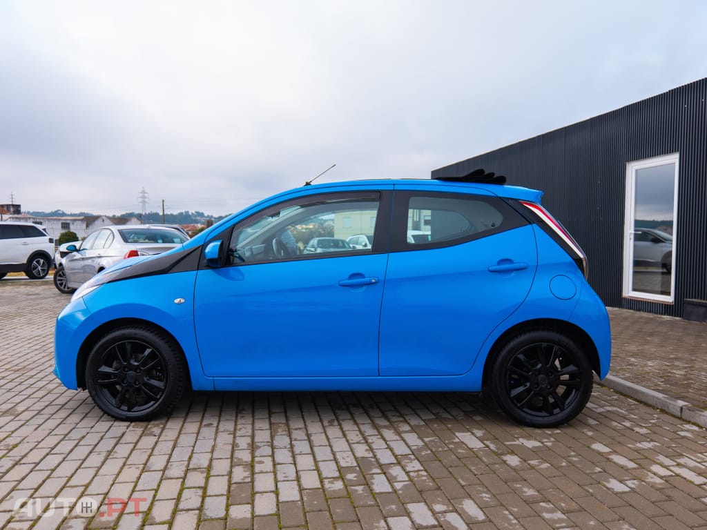 Toyota Aygo 1.0 X-Wave