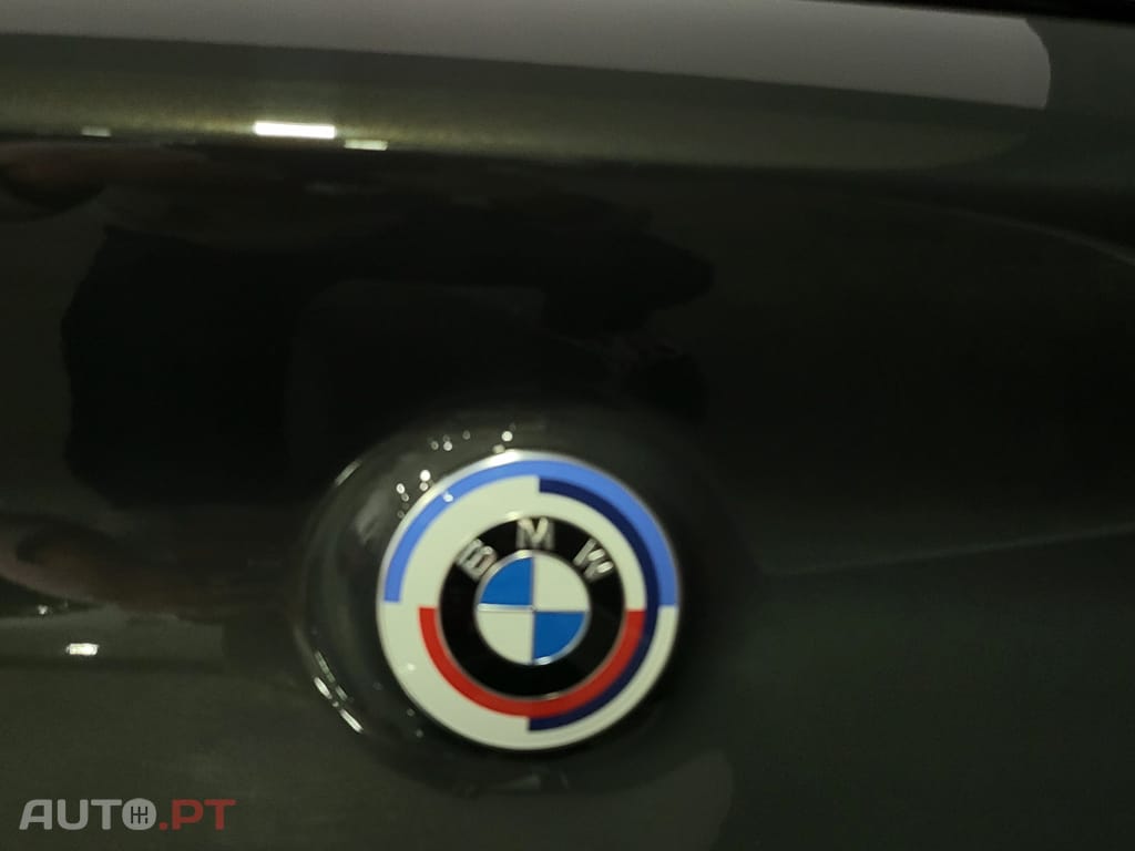 BMW M850i X drive carboncore