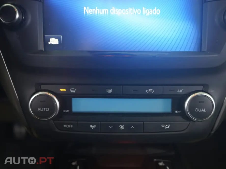 Toyota Avensis Touring Sports 2.0 D-4D Exclusive