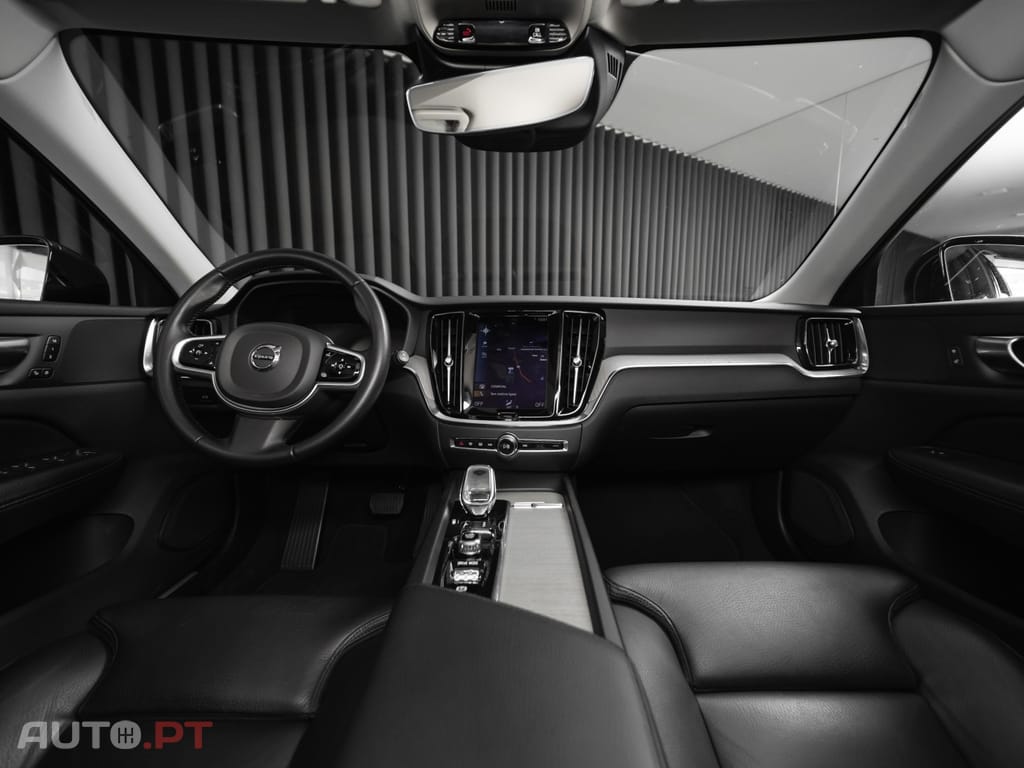 Volvo V60 2.0 B4 Momentum Geartronic