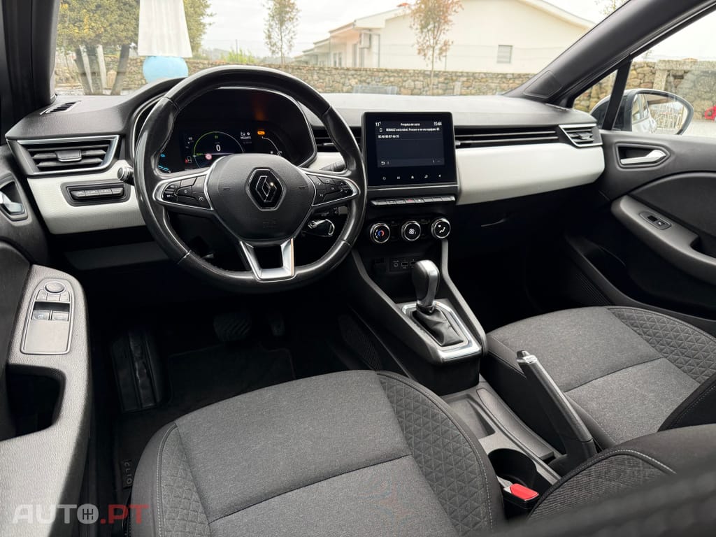 Renault Clio 1.6 E-Tech Intens