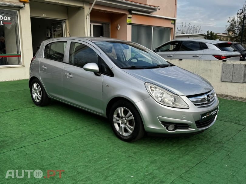 Opel Corsa 1.2 Enjoy