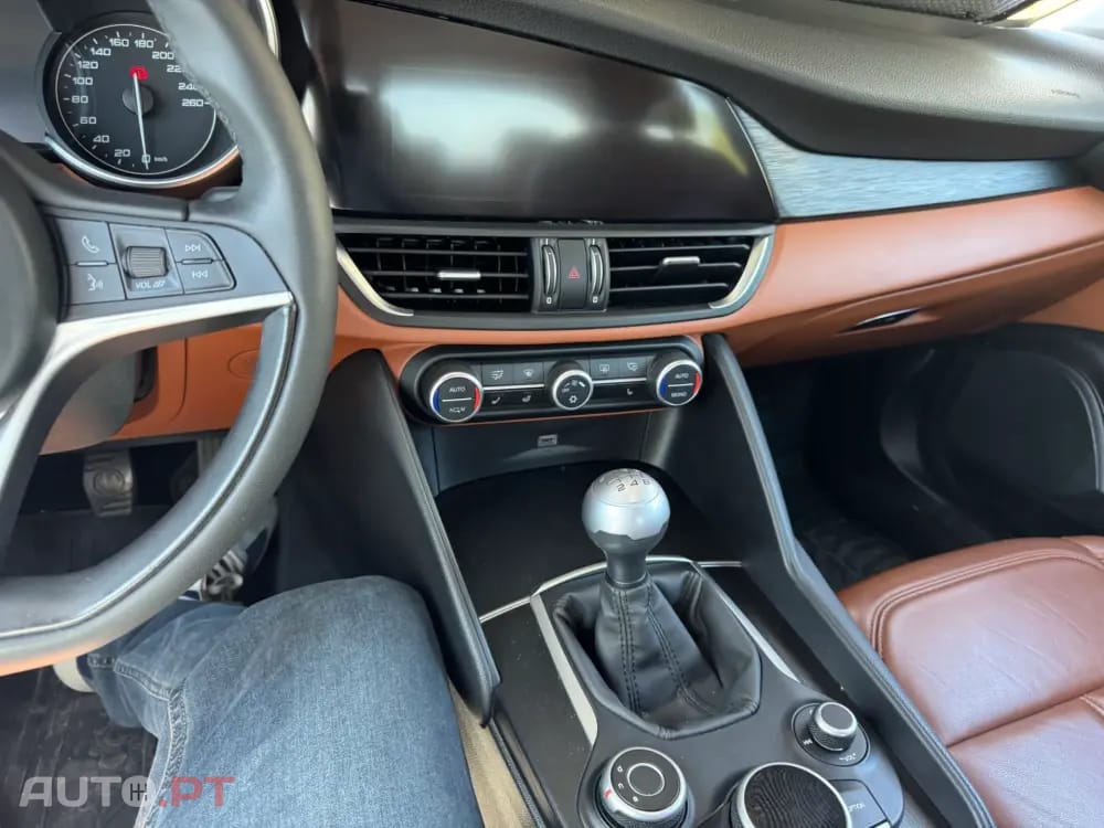 Alfa Romeo Giulia 2.2 D Super