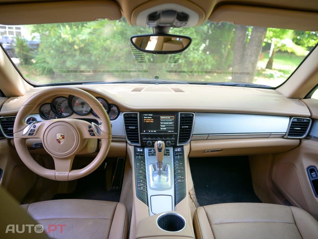 Porsche Panamera S Hybrid J19