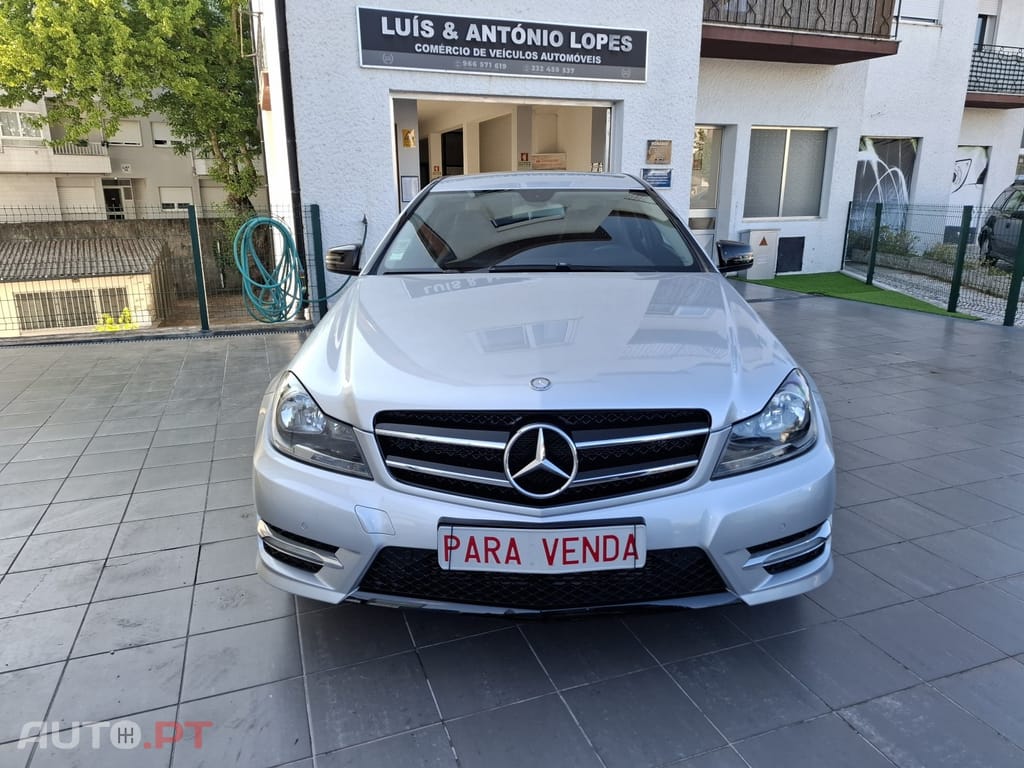 Mercedes-Benz C 220 AMG