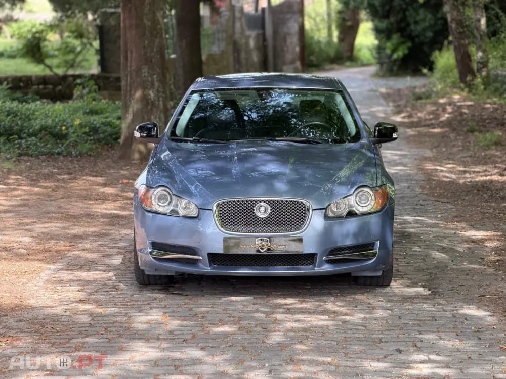 Jaguar XF 2.7 D V6 Premium Luxury