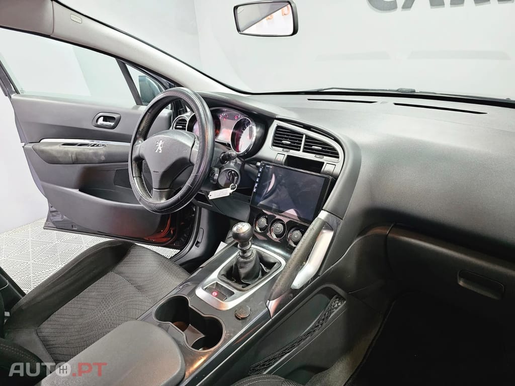 Peugeot 3008 1.6 HDi Premium