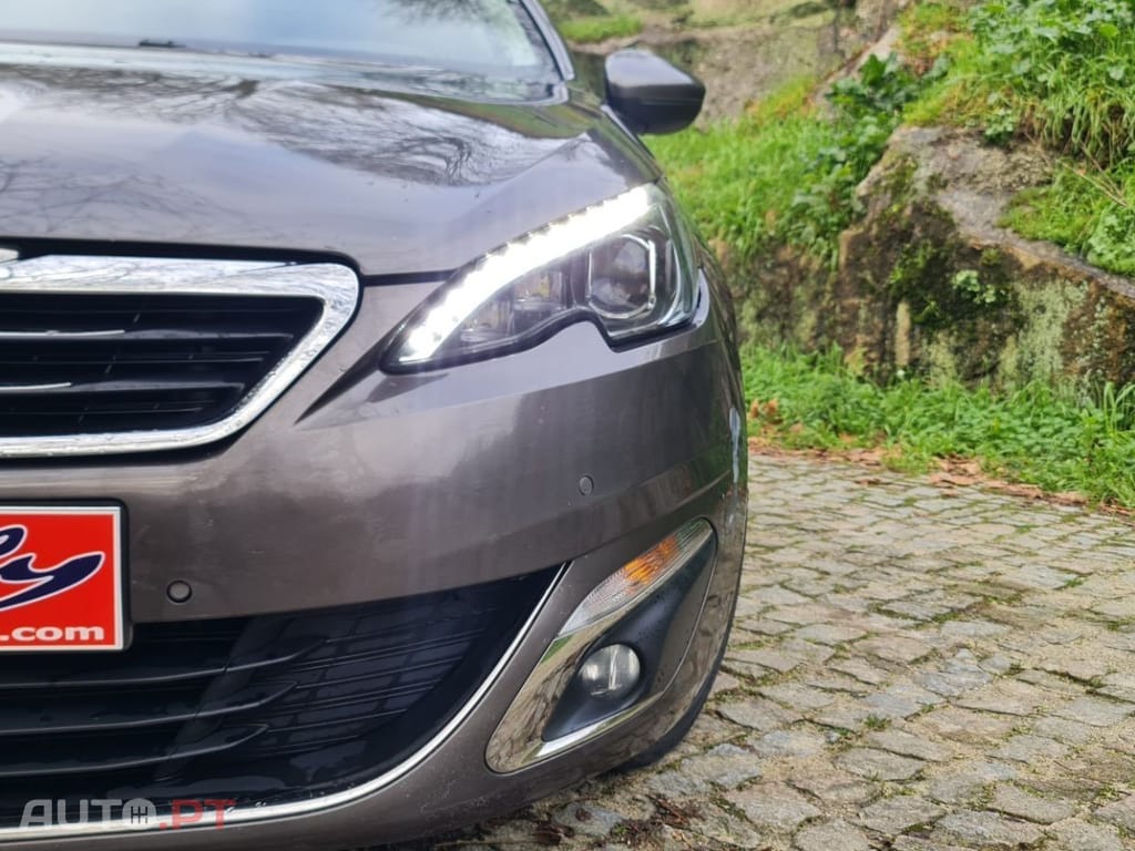 Peugeot 308 1.6 BlueHDi Allure J17