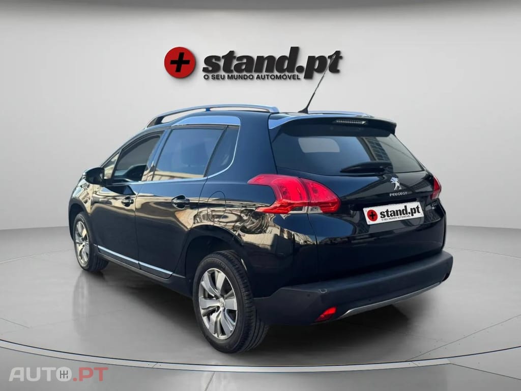 Peugeot 2008 1.2 PureTech Style