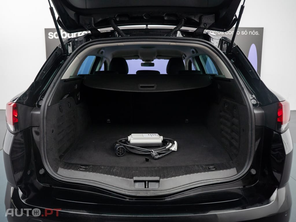 Renault Mégane Sport Tourer 1.6 E-Tech Plug-In Limited