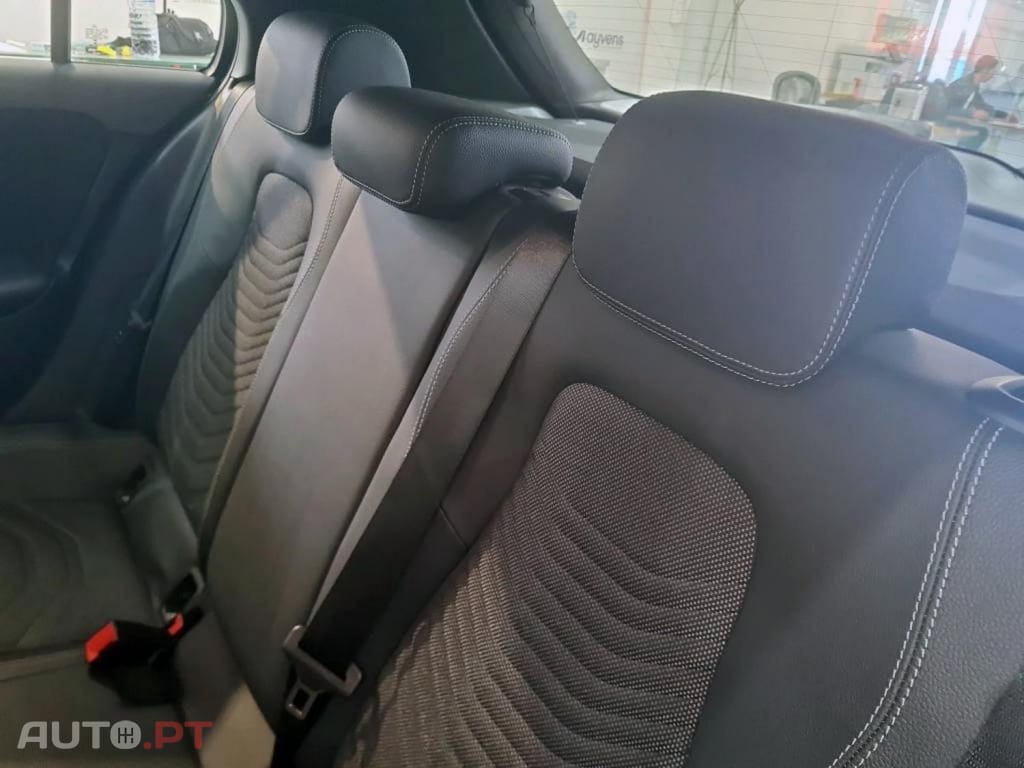 Mercedes-Benz A 250 e Style Plus