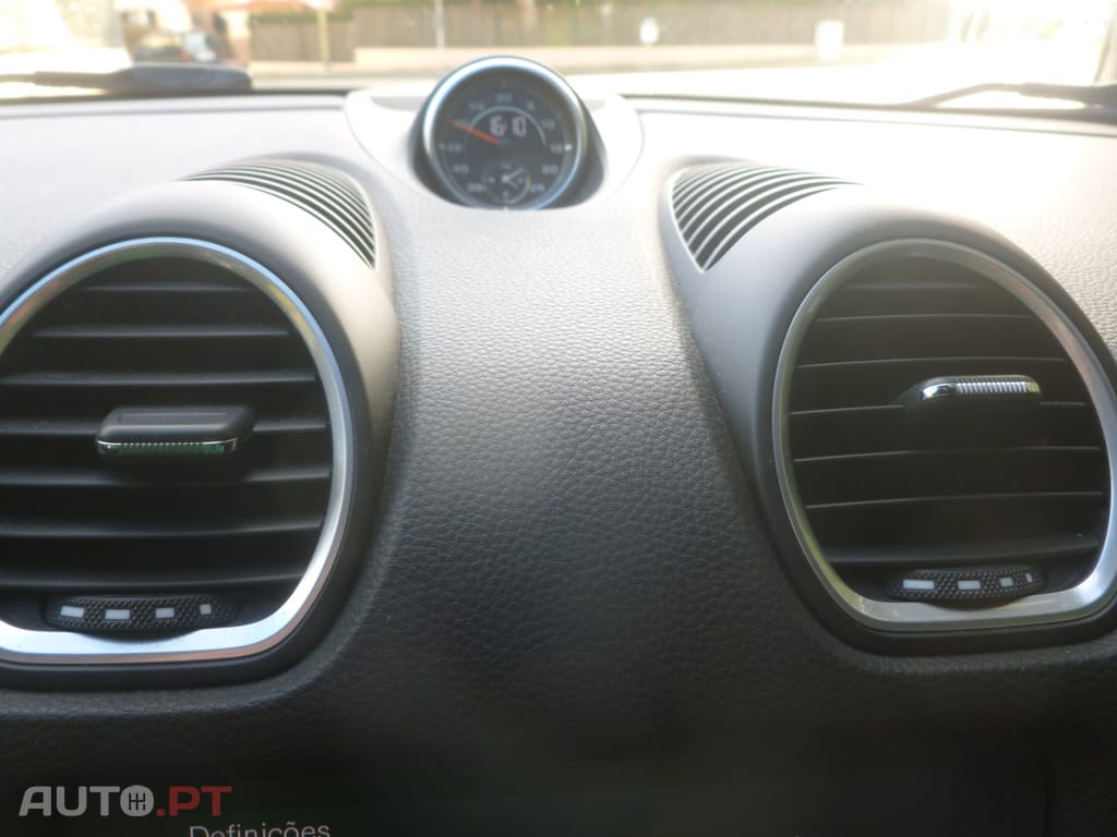 Porsche Cayman 718 2.0