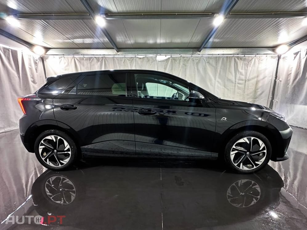 MG MG4 64 kWh Luxury