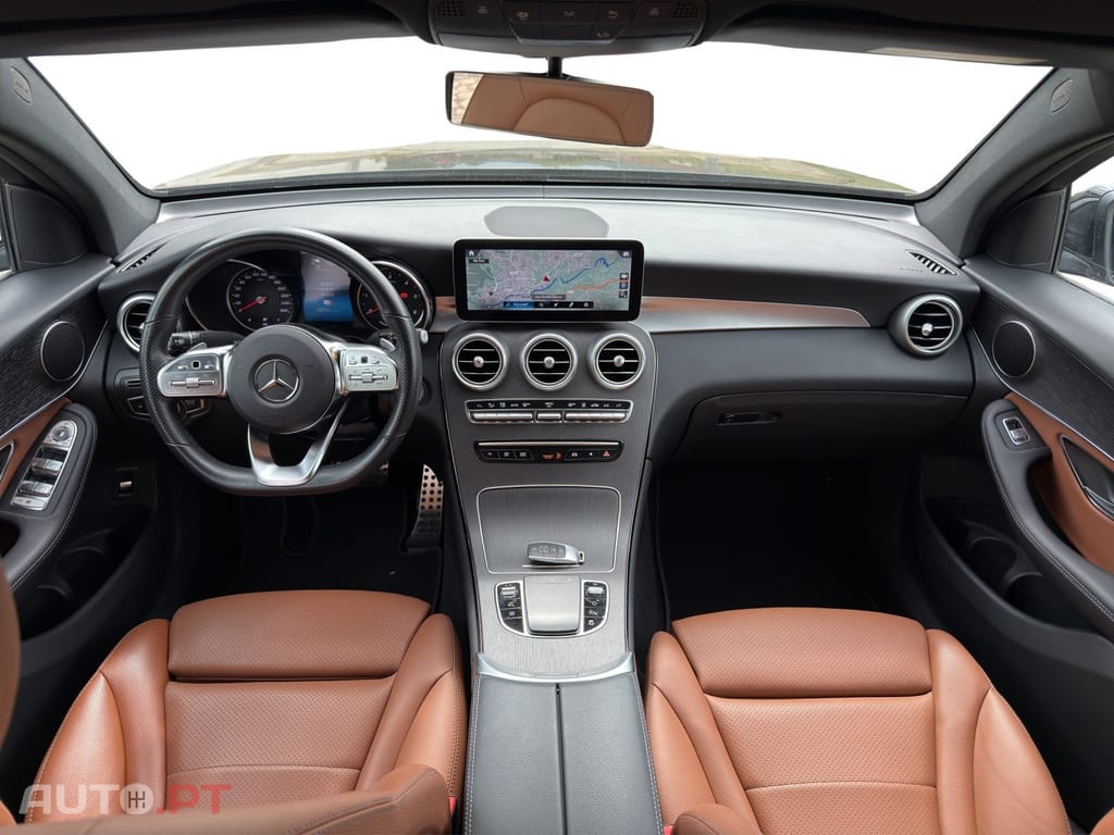Mercedes-Benz GLC 300 Coupe de 4Matic 9G-TRONIC AMG Line