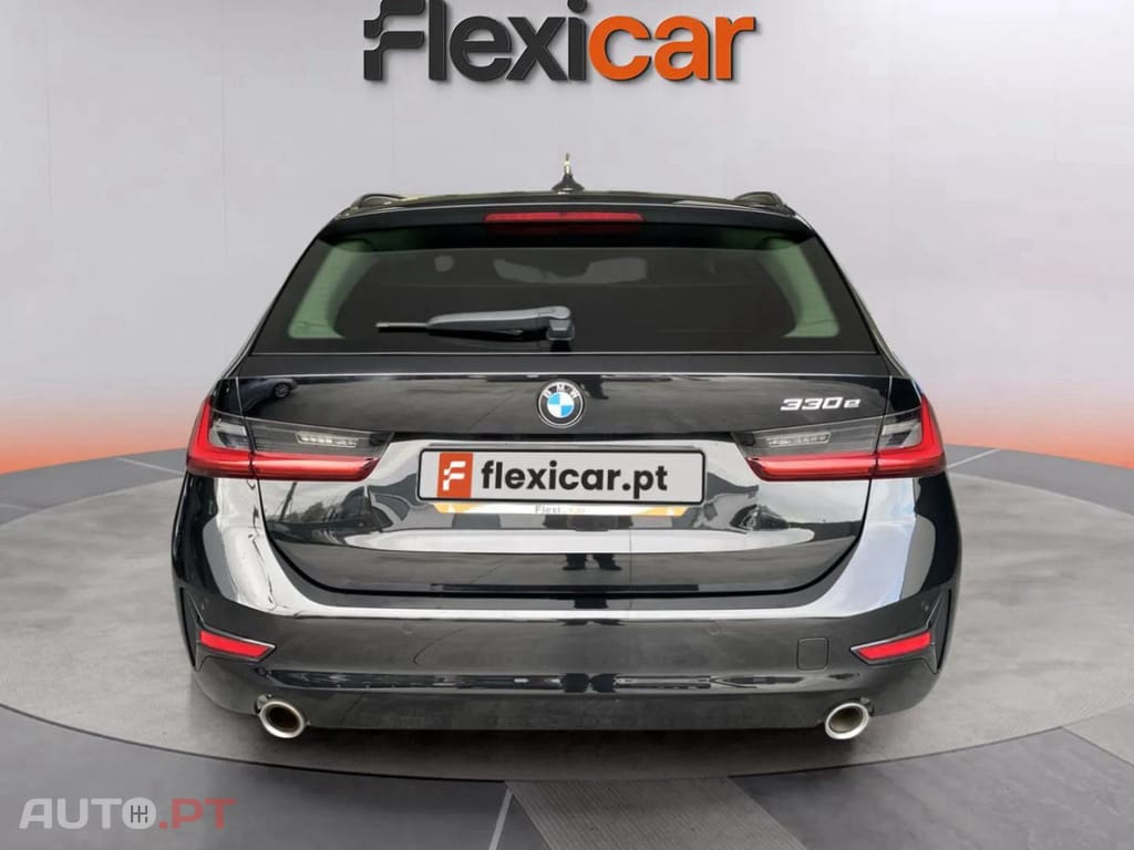 BMW 330 e Touring Corporate Edition Auto