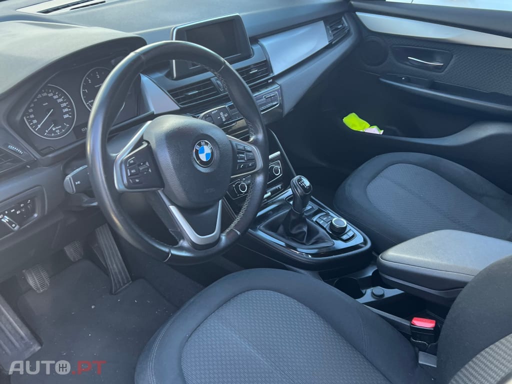 BMW 216 d Advantage