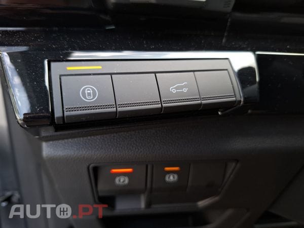 Renault Espace 1.2 E-Tech full hybrid 200cv iconic