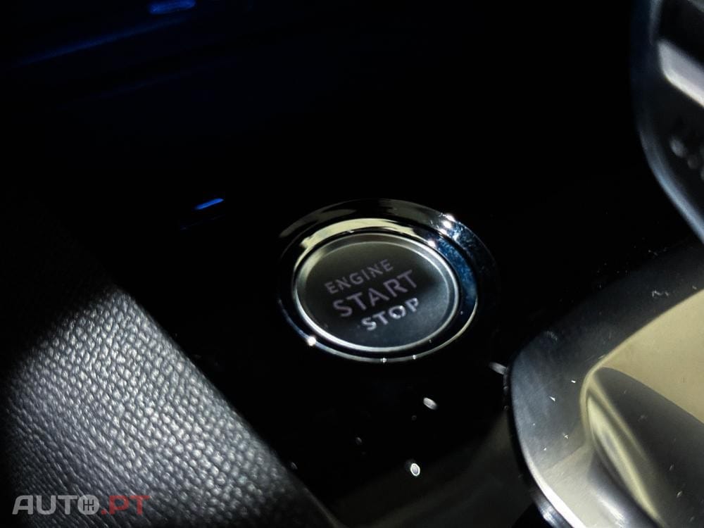 Peugeot 3008 1.6 PureTech GT EAT8