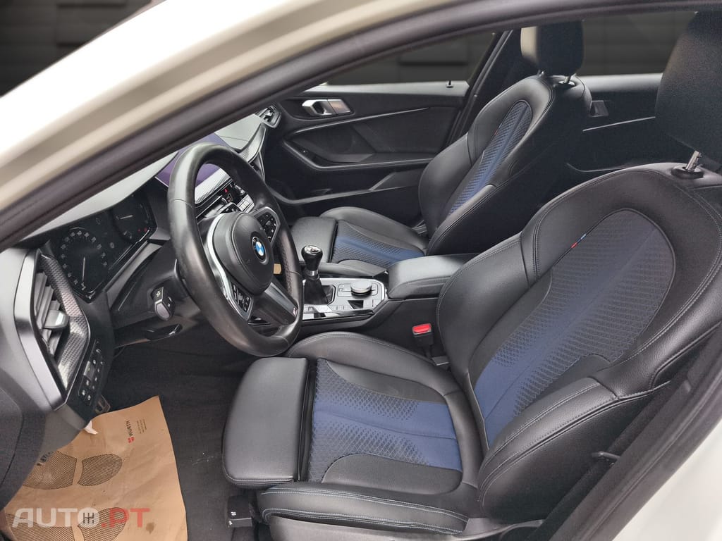 BMW 116 d Pack Desportivo M