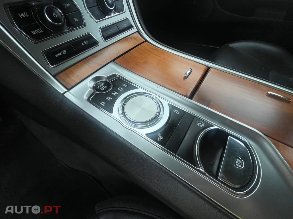 Jaguar XF 2.2 F