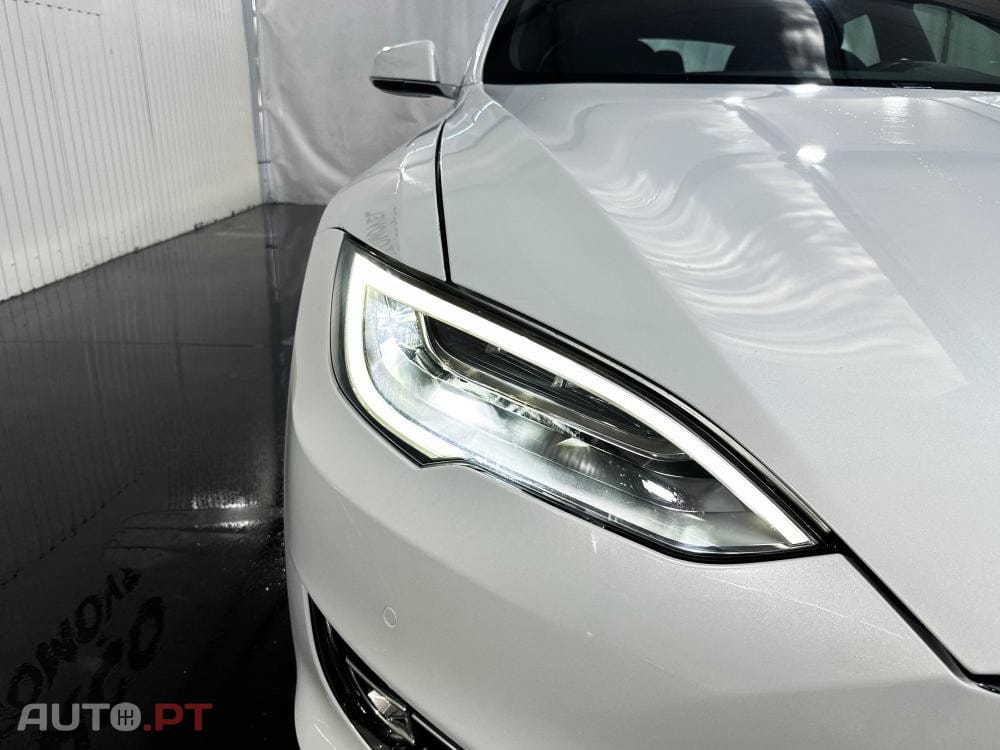 Tesla Model S Long Range AWD