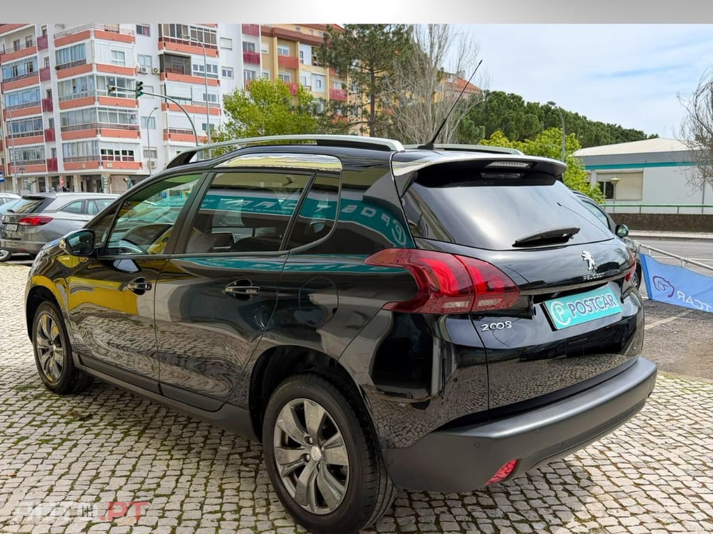 Peugeot 2008 1.2 PureTech Style