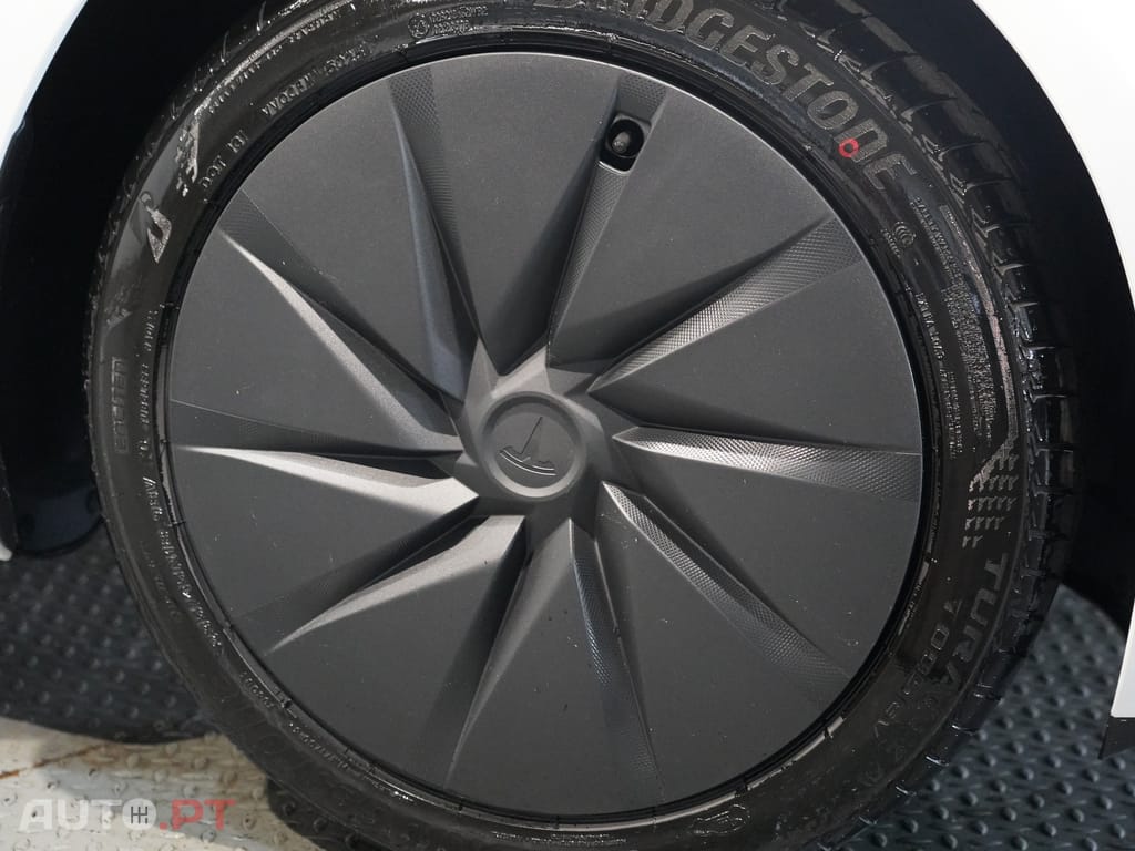 Tesla Model 3 Tração Traseira