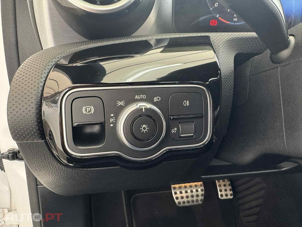 Mercedes-Benz A 180 d AMG Line Aut.